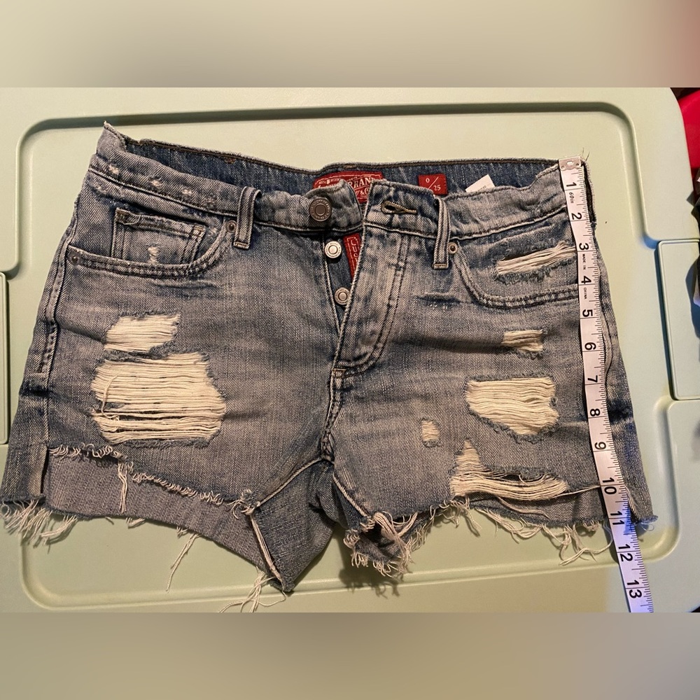 Lucky Brand Boyfriend Shorts in women’s size 0/25.